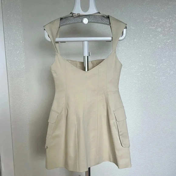 NWT L'Academie Marianna Ashleigh Stretch
Cotton Cargo Mini Dress - Khaki Beige - Picture 4 of 4